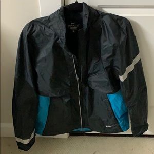 Nike storm fit wind breaker